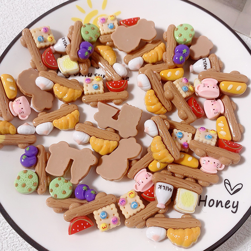 Nuevos dibujos animados juegan con accesorios de resina diy crema pegamento para el cabello clips para el cabello colgante caja de teléfono móvil taza de agua pegatinas