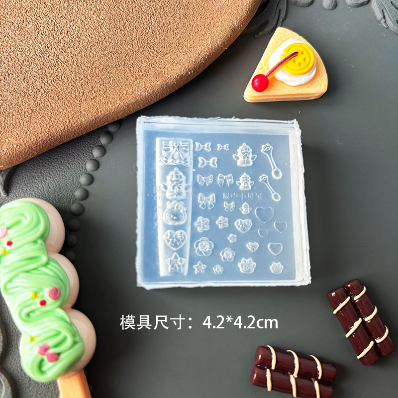 Venta caliente transfronteriza molde de manicura de alta transparencia animal de dibujos animados oso bowknot ramo DIY modelo de manicura en relieve tridimensional