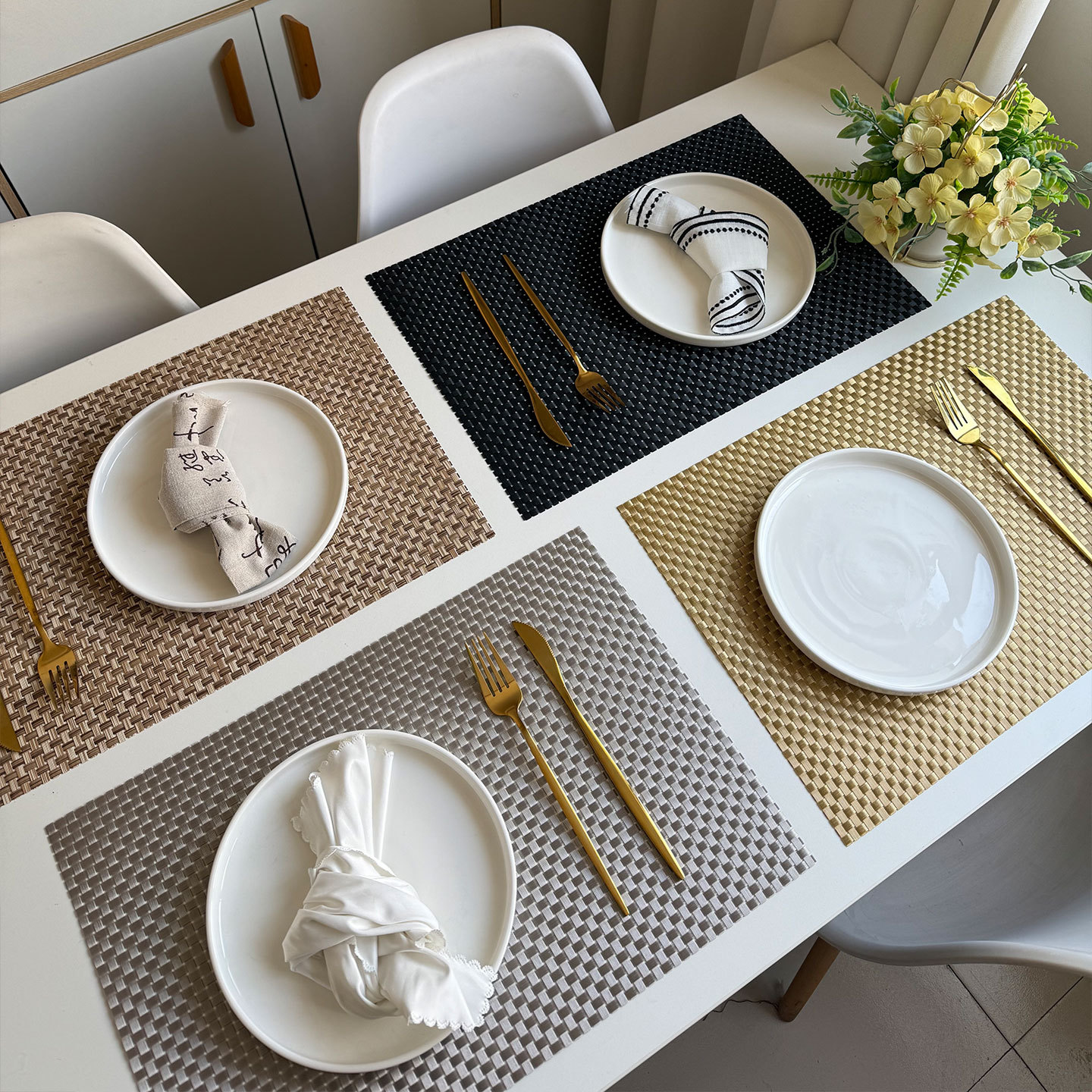 Cojín de comedor de PVC Teslin 8x8 espesar cojín de platos de comedor occidental alojamiento de mesa de hotel transfronterizo cojín de taza de té de lujo ligero oro