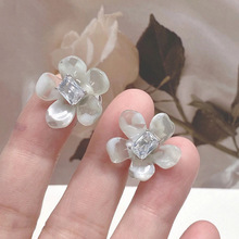 μСnm͸GɫyŮnrСOӋ䷽Ƕʯ