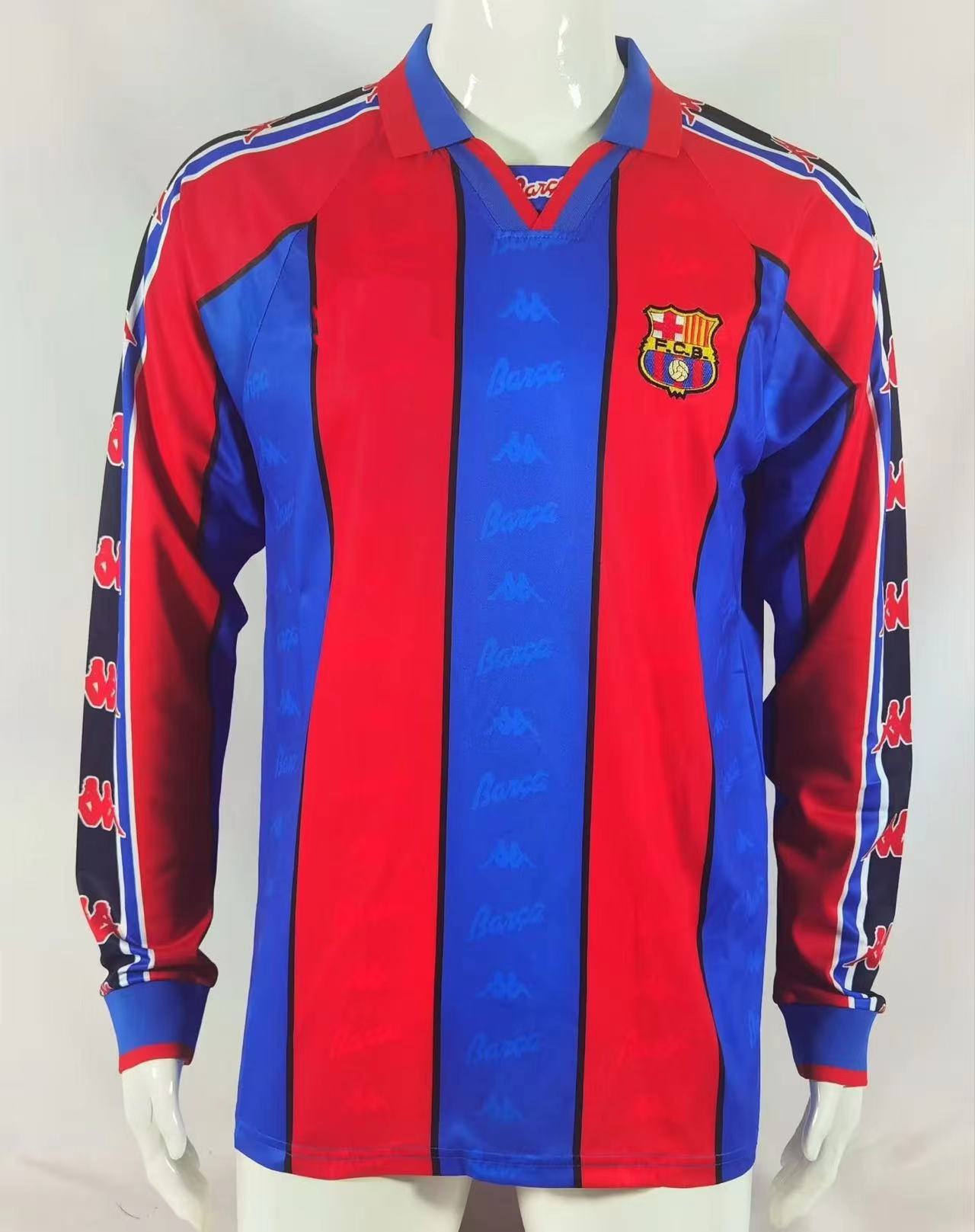 95-97 Barcelone à domicile / S