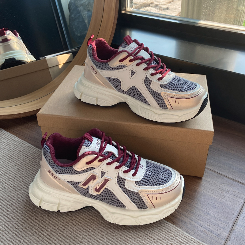 Muffin mesh grueso fondo alto pequeño zapato padre mujer 2025 nuevo invierno retro zapatillas deportivas casuales ligeras