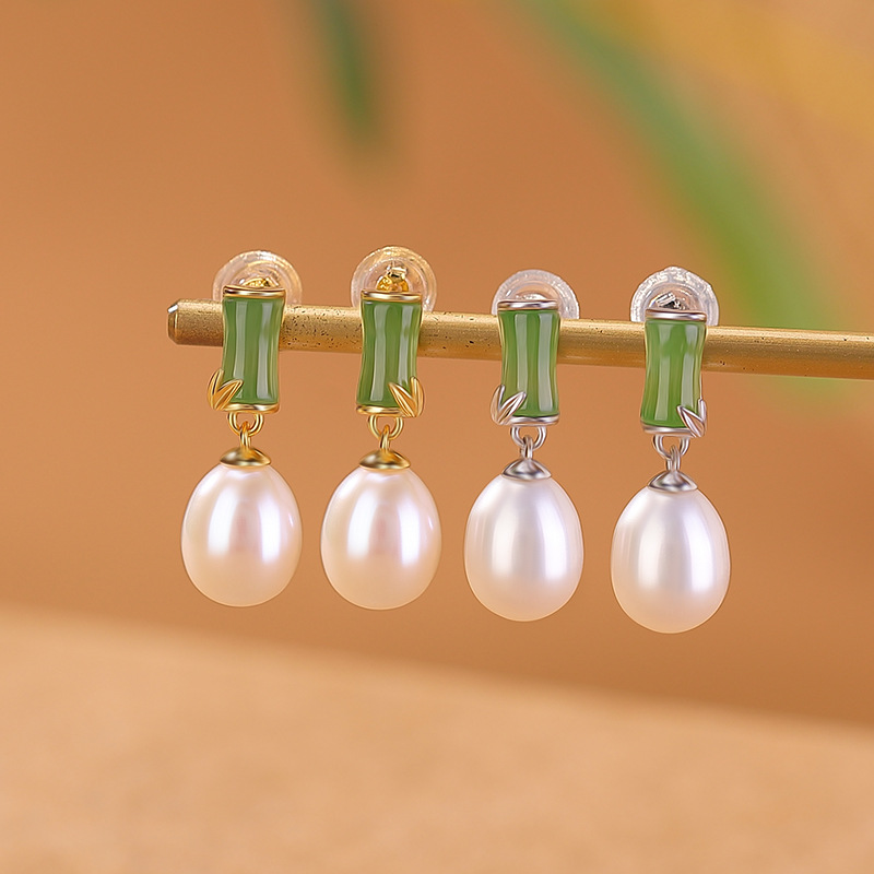 Chất liệu Bạc S925 mạ vàng, ngọc bích tự nhiên, ngọc trai nước ngọt