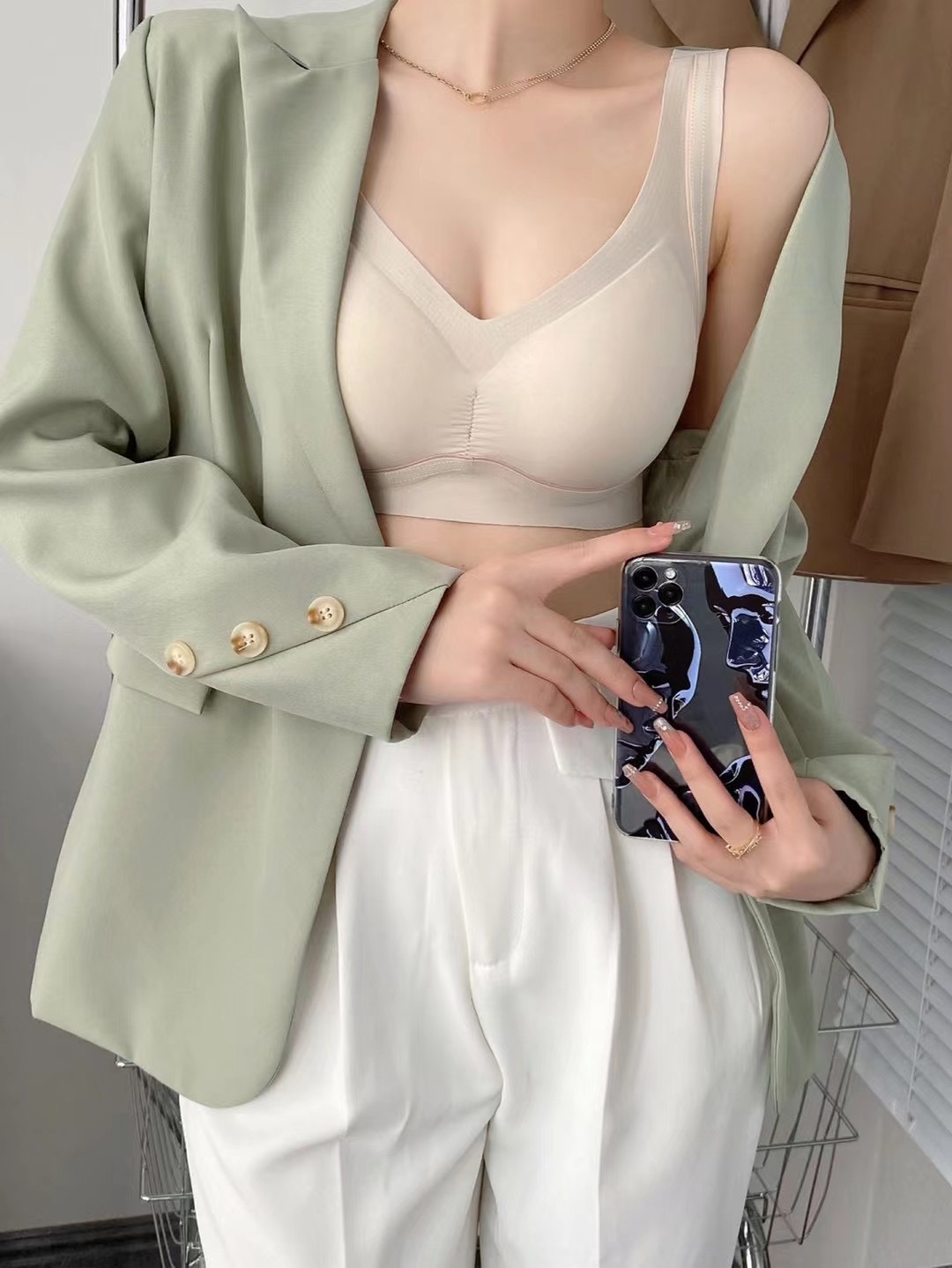 6601