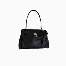 �����K�����Ů2025�¿�߼������С��Ҹ�°�������ͨ�����ذ�