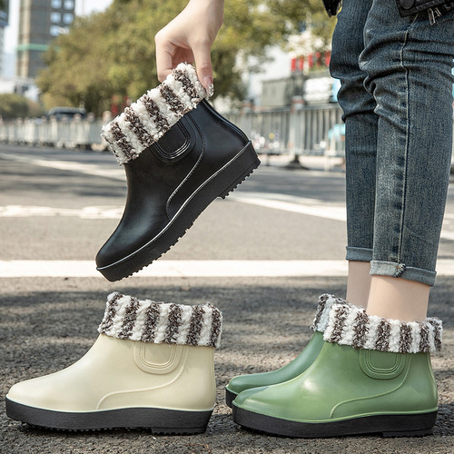 新款防水鞋女学生雨鞋低帮韩版短筒时尚塑胶鞋防滑保暖加绒棉套鞋