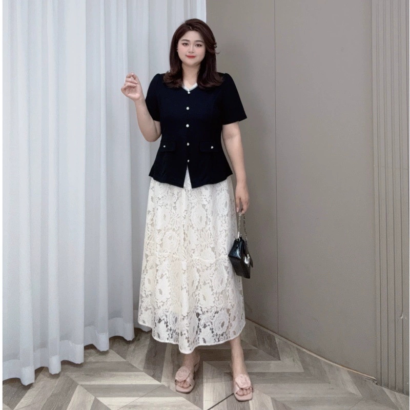 Summer lace skirt, fitted, plus size