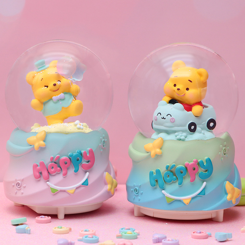Linda caja de música de bola de cristal de Pooh, caja de música de nieve luminosa, boutique de regalos de cumpleaños para niños