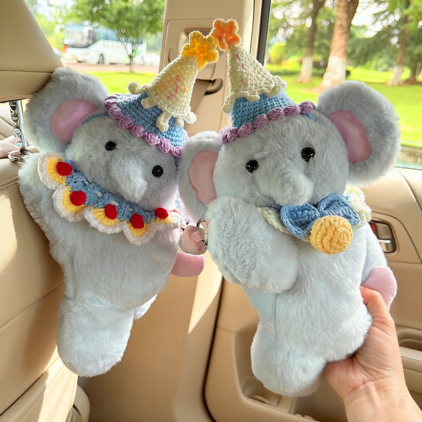 Cute little elephant car tissue box, seat back hanging tissue box, plush toy hanging bag, car tissue box