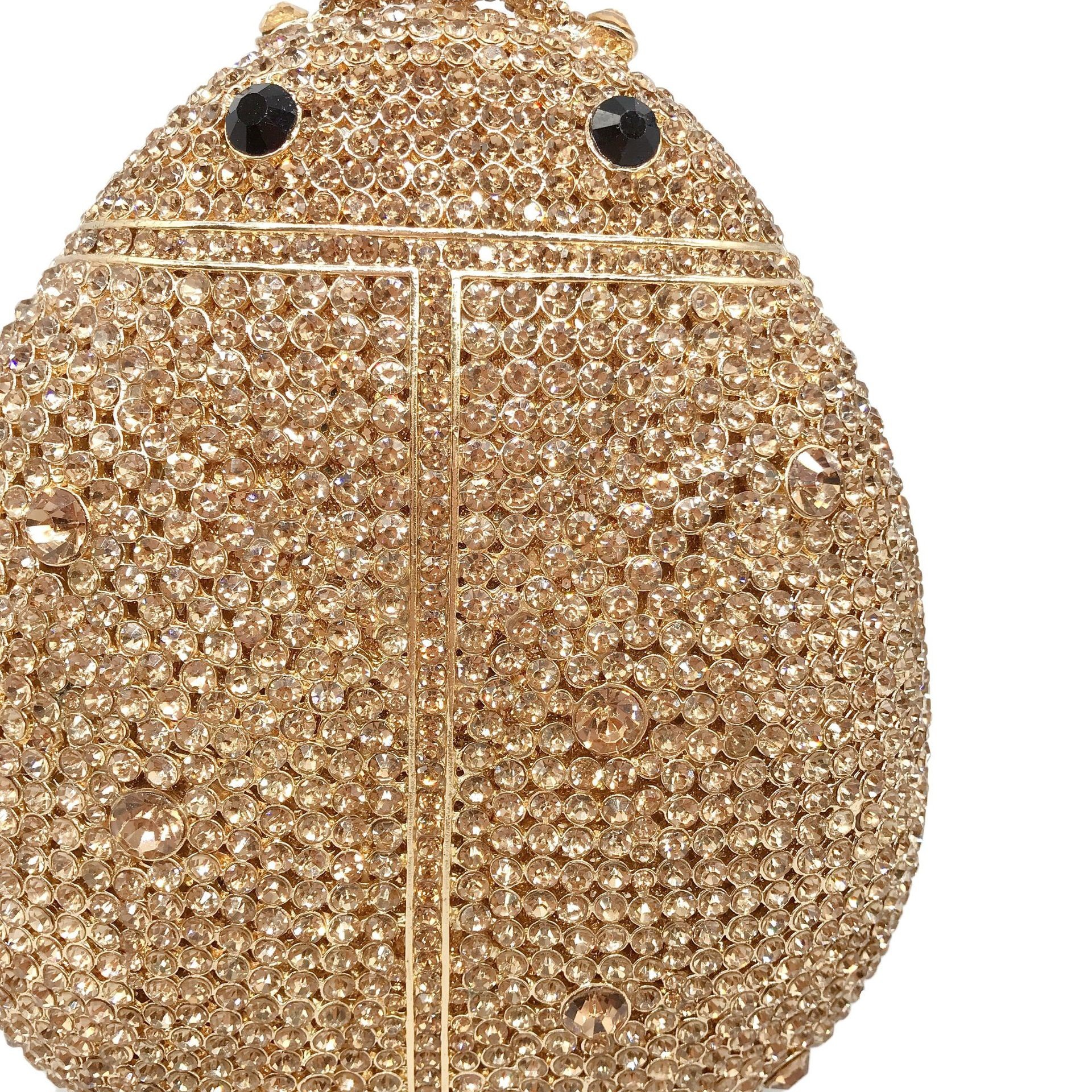Nuevo escarabajo transfronterizo bolsas de cena de diamantes animales bolsas tridimensionales de banquete europeo y americano bolsas de mano de diamantes clutch new