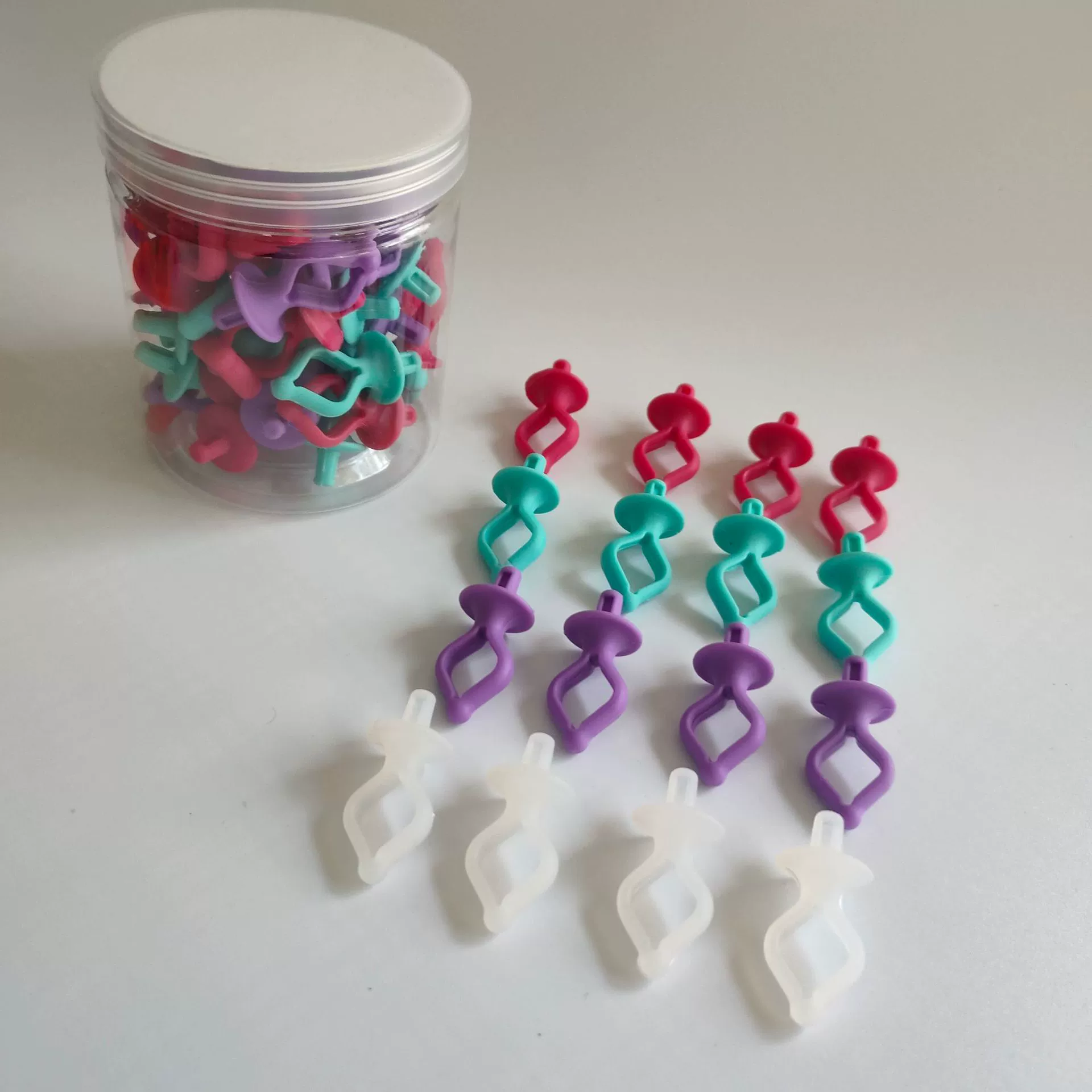 Цвет силиконовые шпульки зажим пластиковые консервированные шпульки хранения швейные инструменты