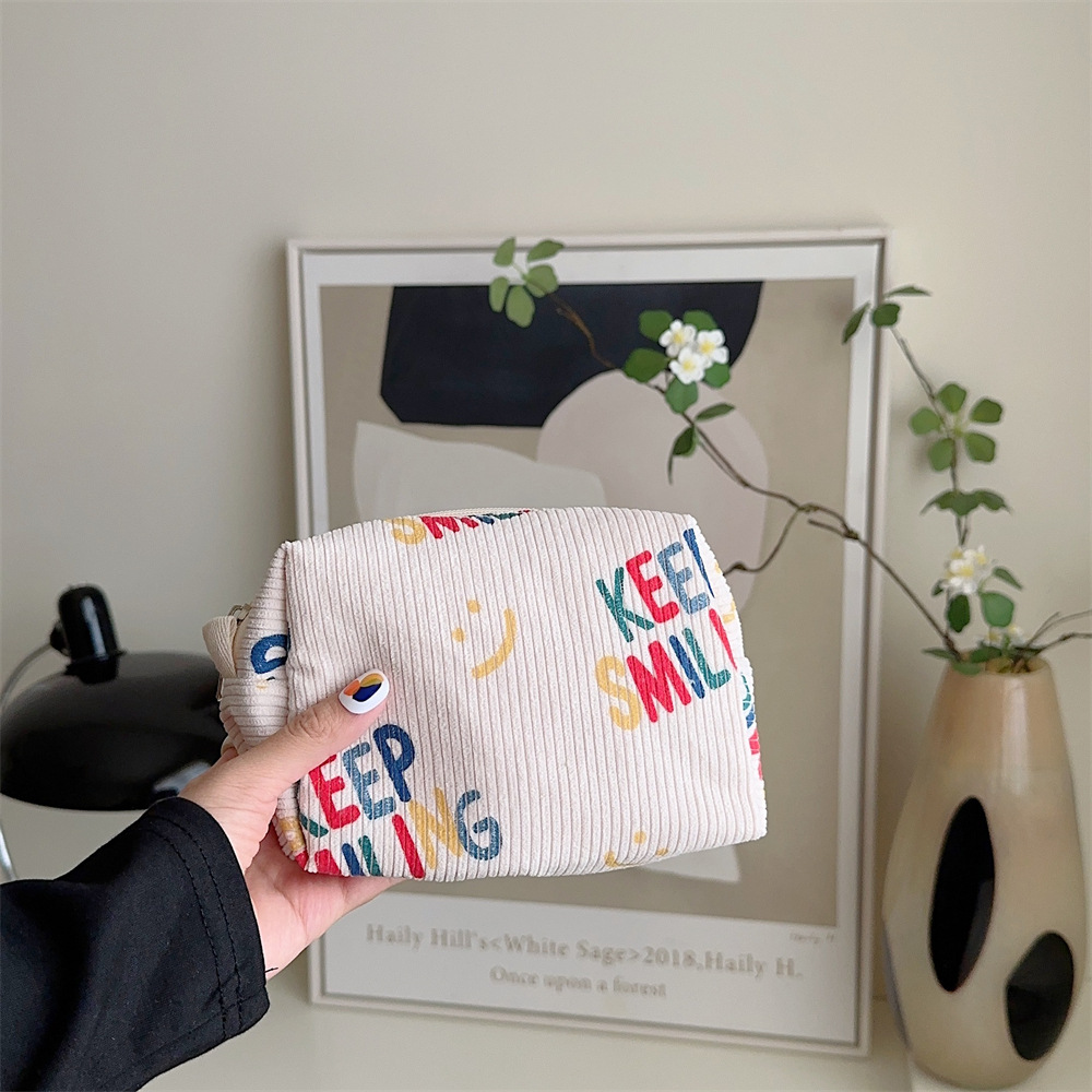 38182 ins retro Artistic pen case, corduroy fresh letter stationery box, student portable storage makeup bag undefined