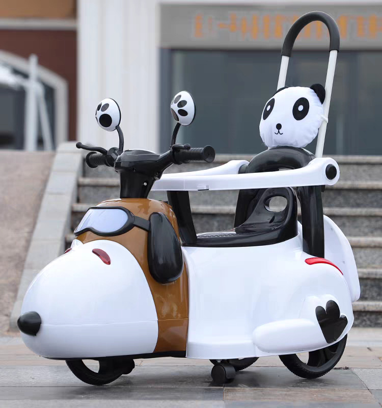 Coche eléctrico para niños con barandilla de empuje, triciclo de oso desafortunado para bebés que pueden montar juguetes pequeños coches de batería Magnolia