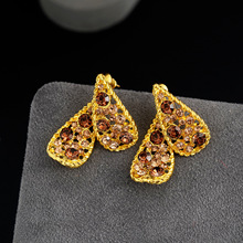 ������ϵ���A���W�ʯǰ�󽻲满���U��ˮ�ζ��h�߼����r�ж��