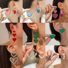 ŷ������CȦ���Ķ���Ů��Լ�߼��к��������羳��������