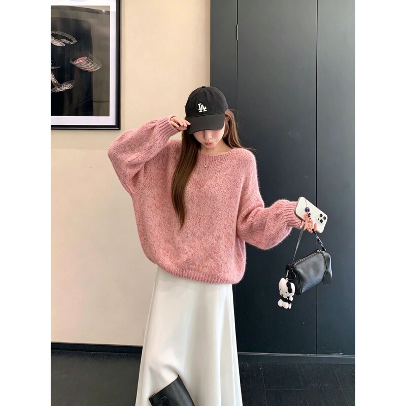 Real shot: Relaxed-fit, one-shoulder sweater, loose and slimming, pullover knit top with a stylish design and colorful dots, women's style 25110