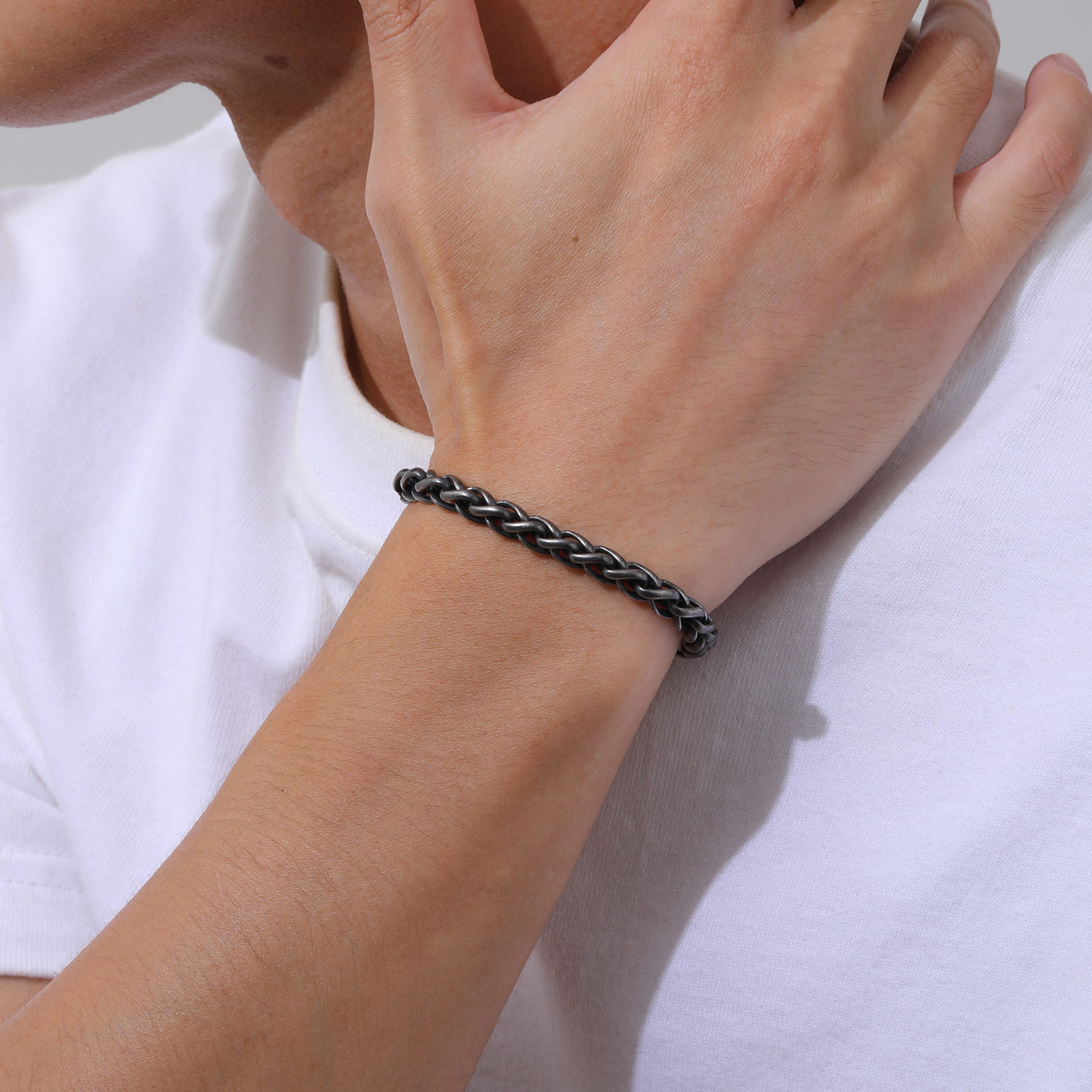 22g Weight Chain Bracelet Classification 201 Stainless Steel Chain Material figaro chain Chain Type 1 Piece Quantity Holiday, Daily Occasion 201 Stainless Steel Material Solid Color Pattern All Seasons Season Men's Gender Hip-Hop, Vintage Style Style Hip-Hop Vintage Style Solid Color 201 Stainless Steel Men's Chain Bracelet Men's Chain Bracelets 4