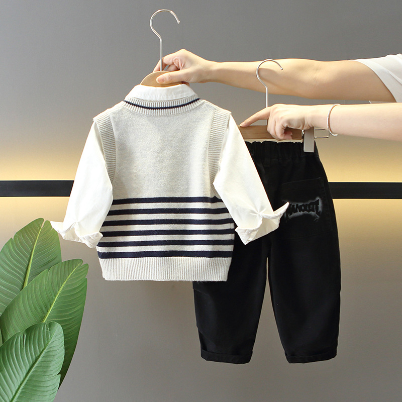 6156 Traje de primavera y otoño para niños 2025 nuevo estilo estilo occidental suéter de estilo universitario para niños chaleco de tres piezas bebé otoño