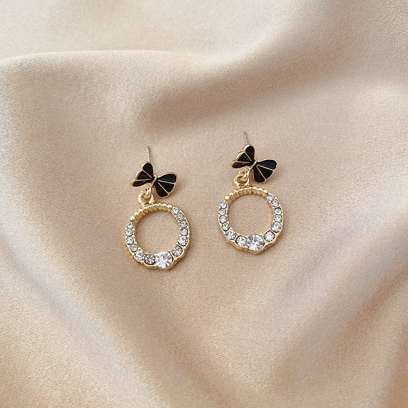 Pendientes de alta calidad de estilo francés de celebridades en línea para mujeres 2022 nuevos pendientes elegantes de moda pendientes populares pendientes largos pendientes Retro