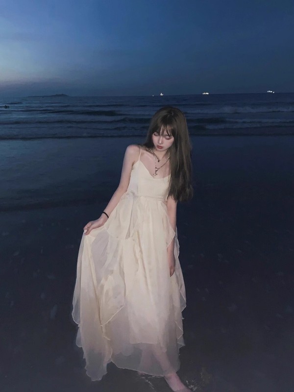 海辺の休暇の妖精のスカートウエストサスペンダードレス女性の春と夏の新しい三亜スイートビーチ膝上ロングスカート|undefined