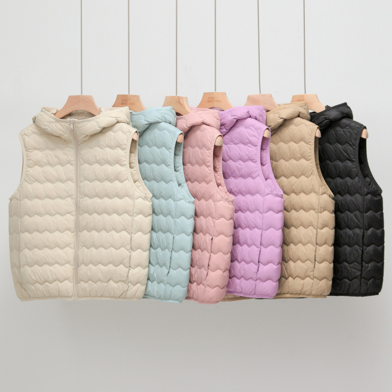 2025 Autumn and Winter New Fashion Lightweight Hooded Wavy Quilted Winter Clothing Portable down Vest Winter Jacket Trendy
