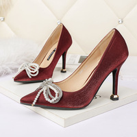 1398-1 in Europe and the sexy pointed mouth shallow stiletto heel beaded bowknot is women's shoe web celebrity diamond for women's shoes
