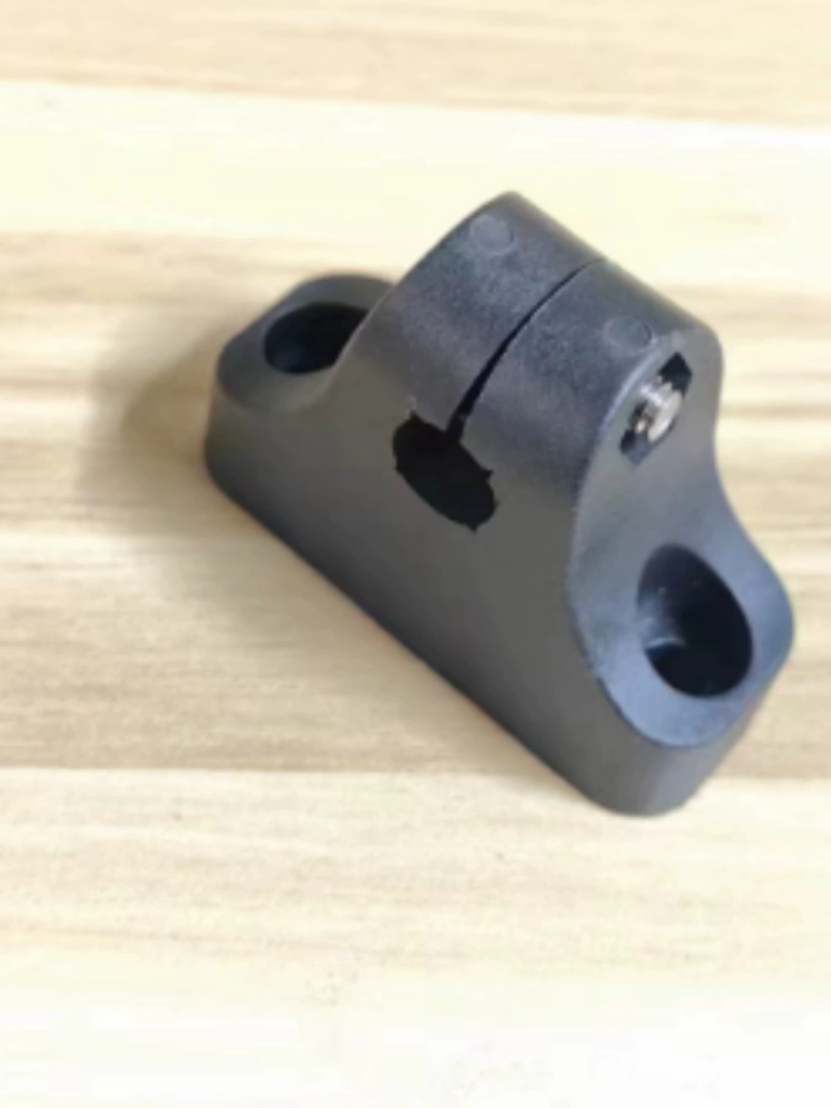 Кронштейн ограждения конвейера Опорный кронштейн перегородки Yihe Mi Si