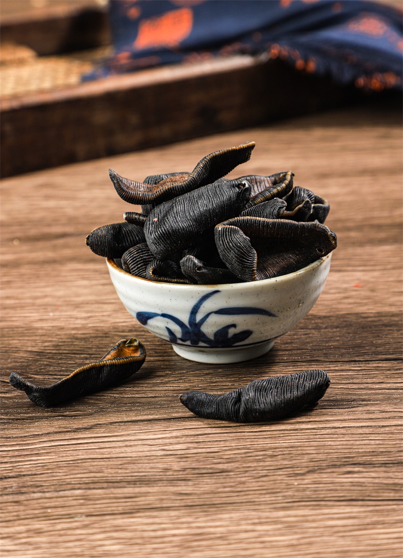 Dried Leech Shui Zhi 水蛭 Whole Dried Aquatic Medicinal Herb Traditional TCM Ingredient 500g key features