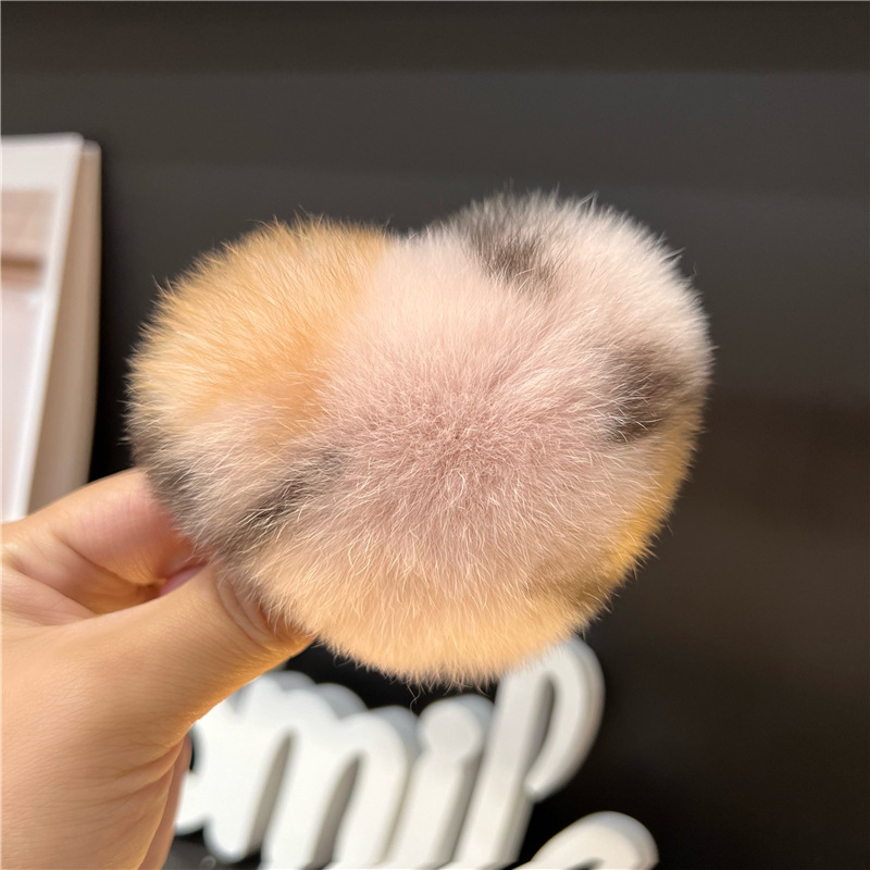 Women's Cute Simple Style Heart Shape Rabbit Fur Hair Clip display picture 20