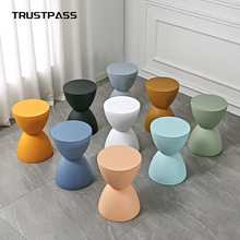 北欧换鞋小凳子进门家用简约客厅板凳儿童矮凳加厚塑料创意圆形凳