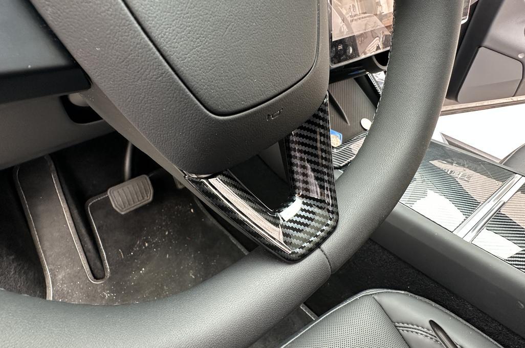 Suitable for Tesla's 25 Model Y Updated Versions: Center Control Panel, Glass Panel, Rear Anti-Kick Protection, Steering Wheel