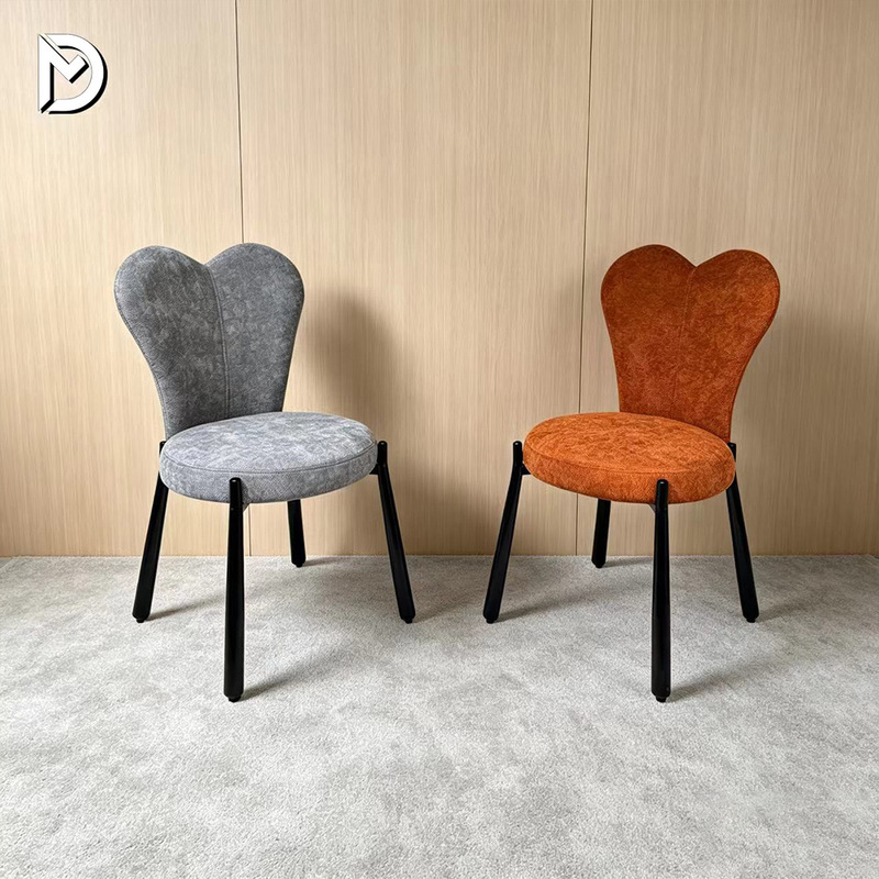 Italian-Style Light Luxury Dining Chair with Heart-Shaped Backrest, Chenille Fabric Soft Cushion Chair, Popular Dining Chair for Home Use and Hotel Meetings Italian-Style Light Luxury Dining Chair with Heart-Shaped Backrest, Chenille Fabric Soft Cushion Chair, Popular Dining Chair for Home Use and Hotel Meetings