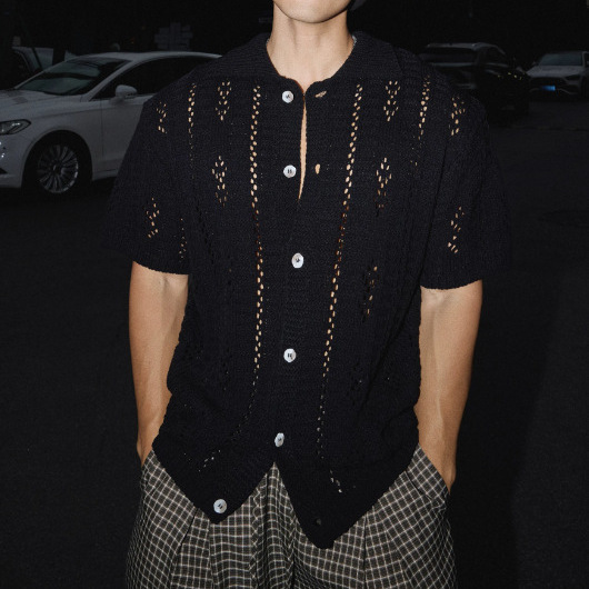 American-style hollowed-out Henry collar knitted short-sleeve shirt, fashionable and loose-fitting for summer, casual lace half-sleeve high-end men's shirt American-style hollowed-out Henry collar knitted short-sleeve shirt, fashionable and loose-fitting for summer, casual lace half-sleeve high-end men's shirt