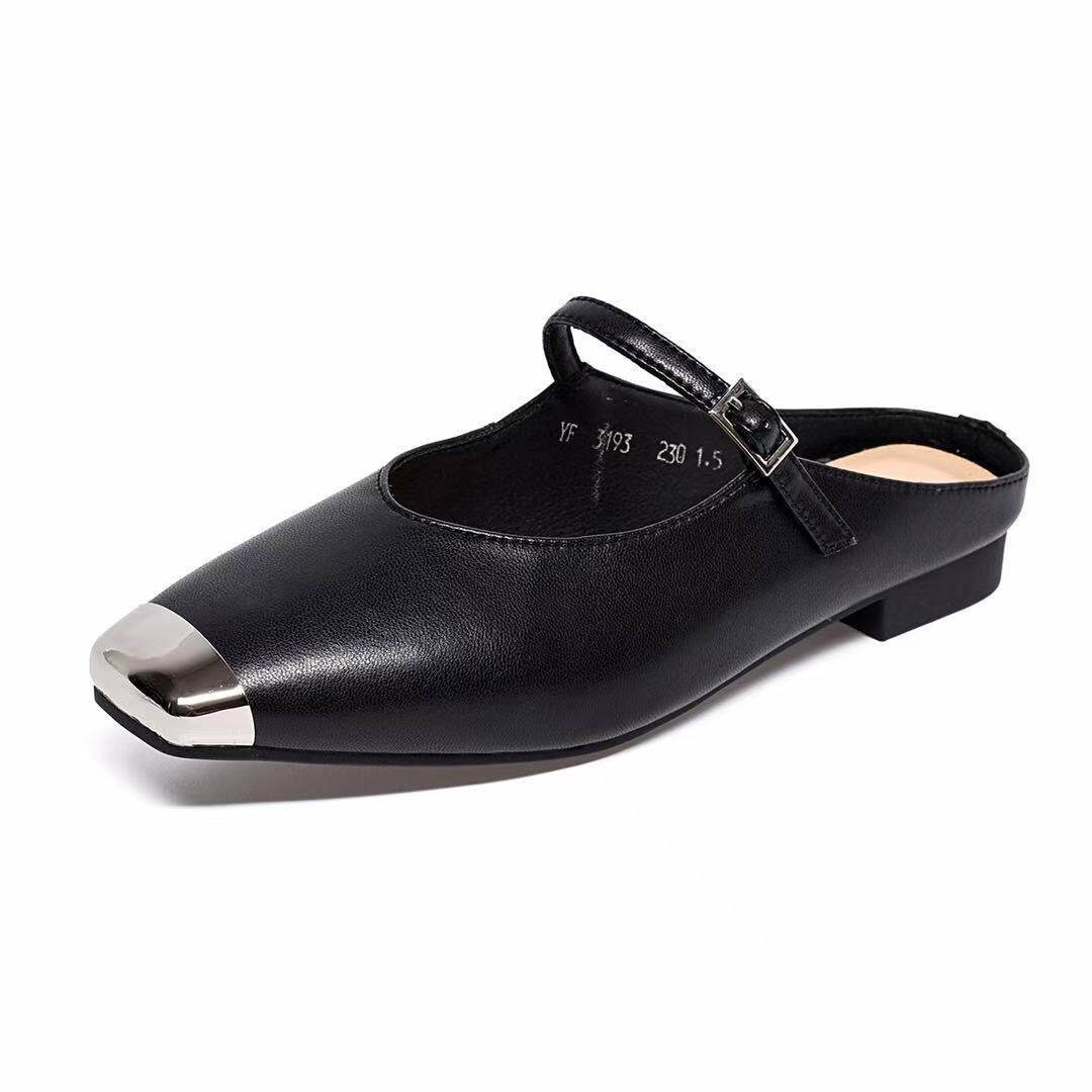 Dép sandal nữ quai chữ V mũi nhọn đế bệt da thật — màu đen