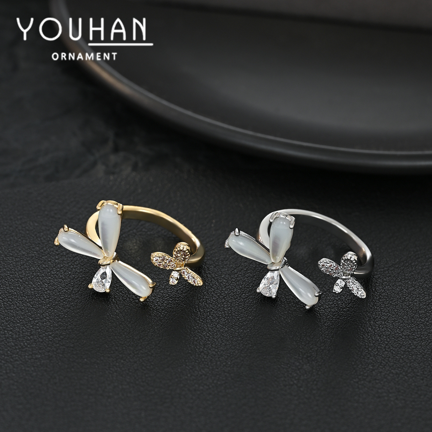 时尚简约蝴蝶开口戒指原创高级感猫眼石昆虫食指戒新款可调节指环