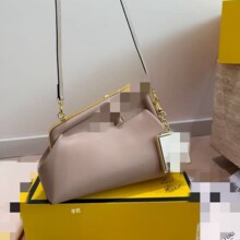 2025�¿�W���r�Џ͹��|��ins�W�tŮʿ�μ�б������С����