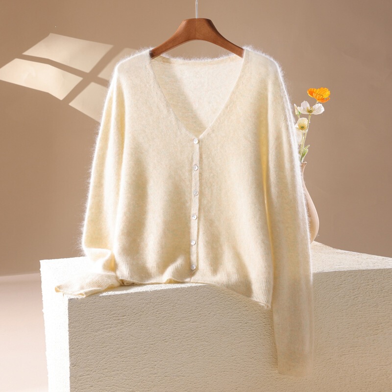 2026 Fall/Winter New Cashmere Wool V-Neck Knit Cardigan Long Sleeve Soft Solid Color Brushed Wool Sweater Top 2026 Fall/Winter New Cashmere Wool V-Neck Knit Cardigan Long Sleeve Soft Solid Color Brushed Wool Sweater Top