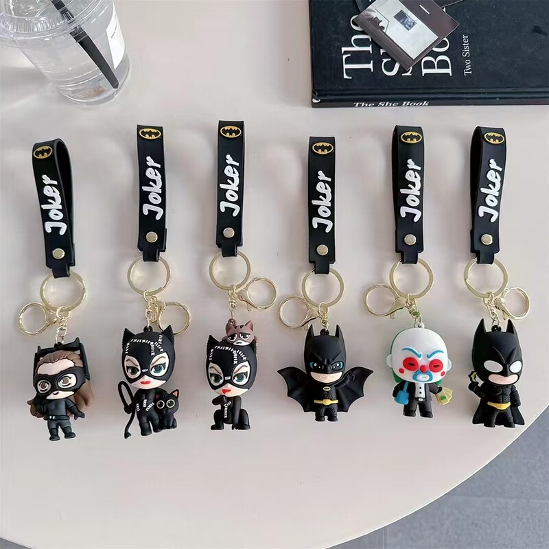 Creative Cartoon Clown Keychain Super Cool Batman Clown Quinn Catwoman Keychain Men's and Women's Small Bag Accessories