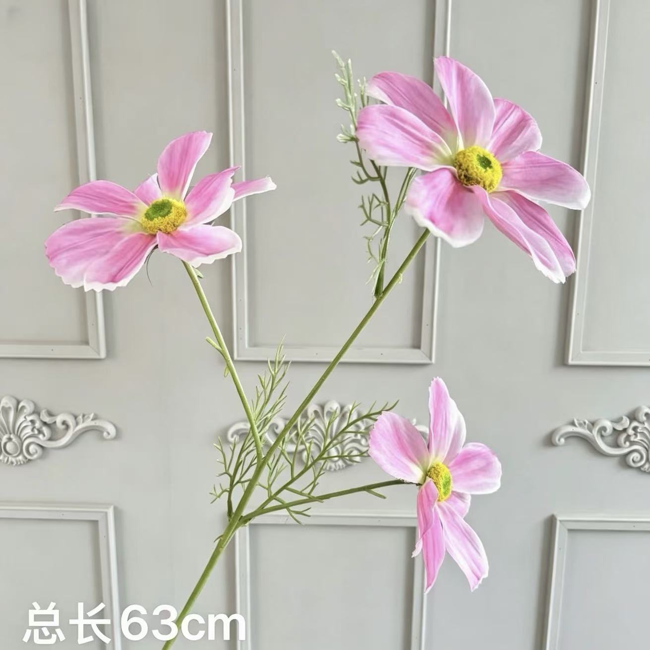 분홍색 삼두 겔상 꽃