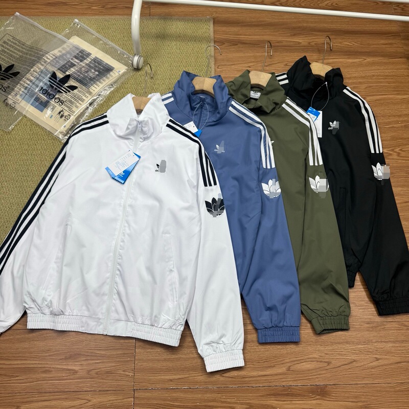 Three-Stripe Retro Sports Jacket for Men, Spring and Autumn Style, Stand-Up Collar, Zip-Up Coat, Couple's Casual Windproof Top, Trendy