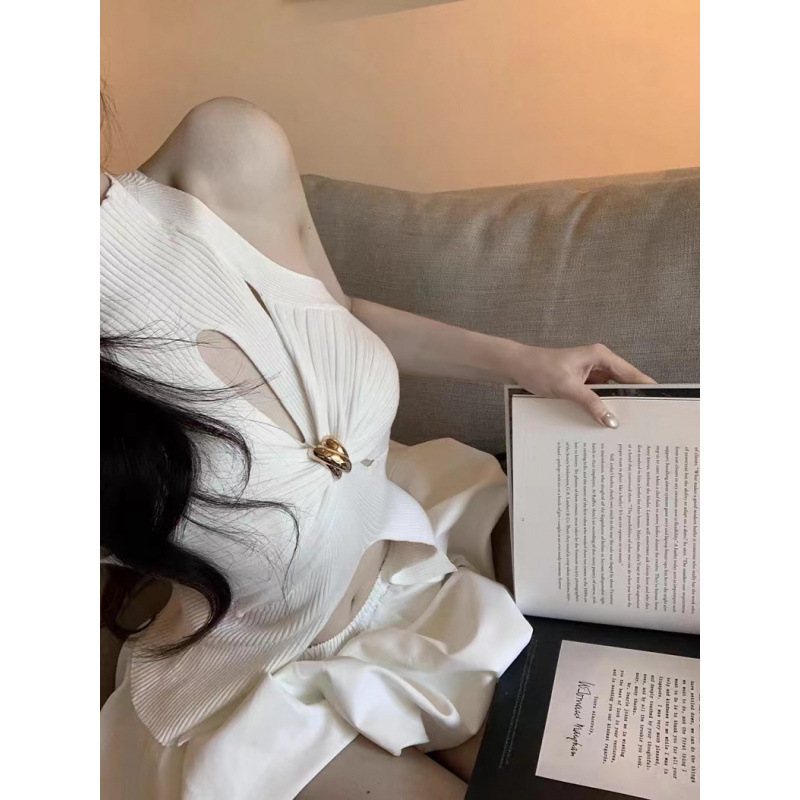 Elegant Off-Shoulder Slim-Fit Ruched Slit Design Knotted Knit Top for Women Elegant Off-Shoulder Slim-Fit Ruched Slit Design Knotted Knit Top for Women