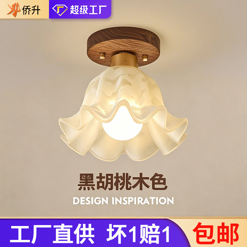 Modern French-style ceiling lights for hallways, entryways, balconies, and doorways; creative and unique floral art lighting fixtures Modern French-style ceiling lights for hallways, entryways, balconies, and doorways; creative and unique floral art lighting fixtures
