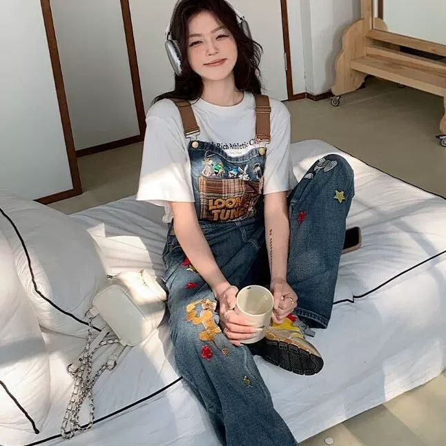 慵懒风卡通刺绣牛仔背带裤2025新款女春秋可爱小个子阔腿连体长裤