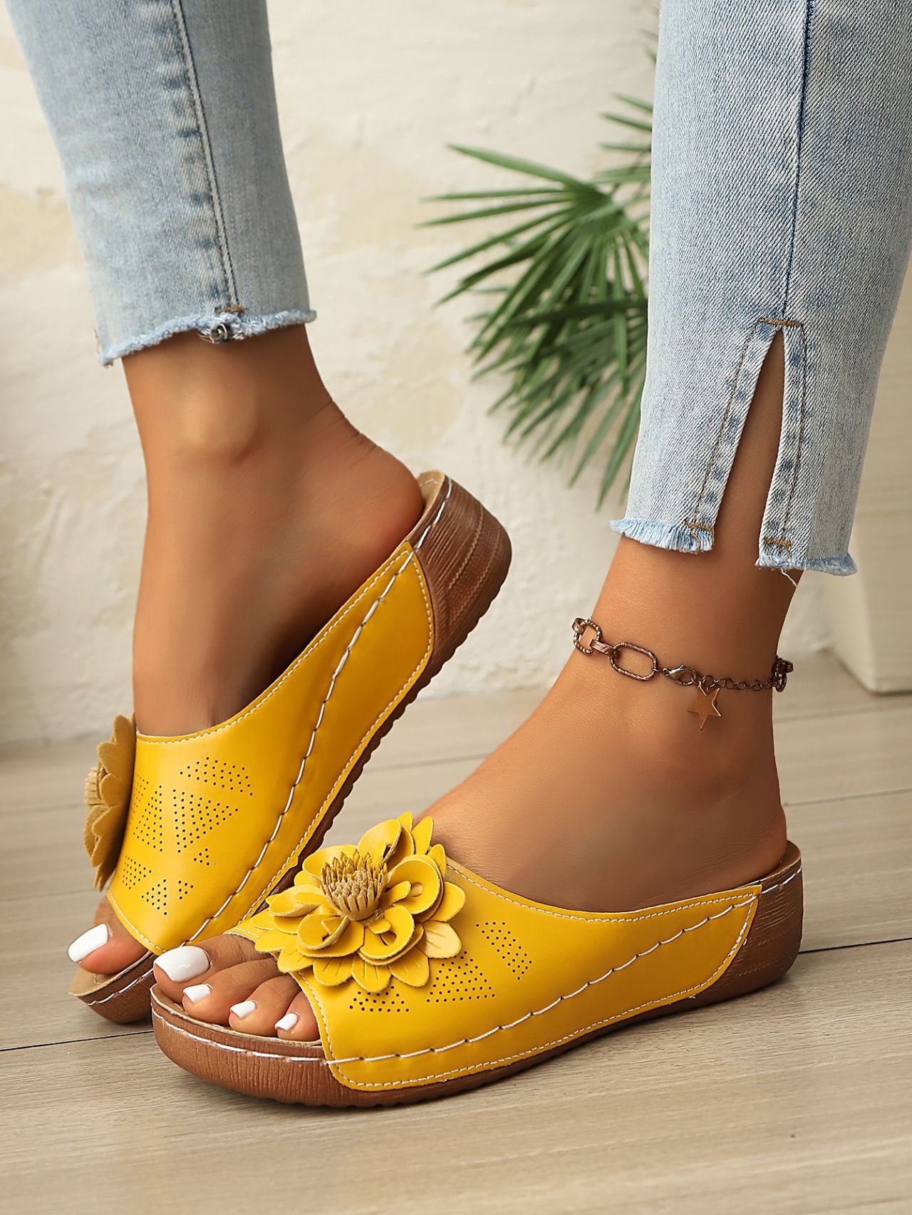 Women's Floral Wedge Sandals, New Style, Platform Open Toe, Plus Size Beach Sandals._vogvips.com