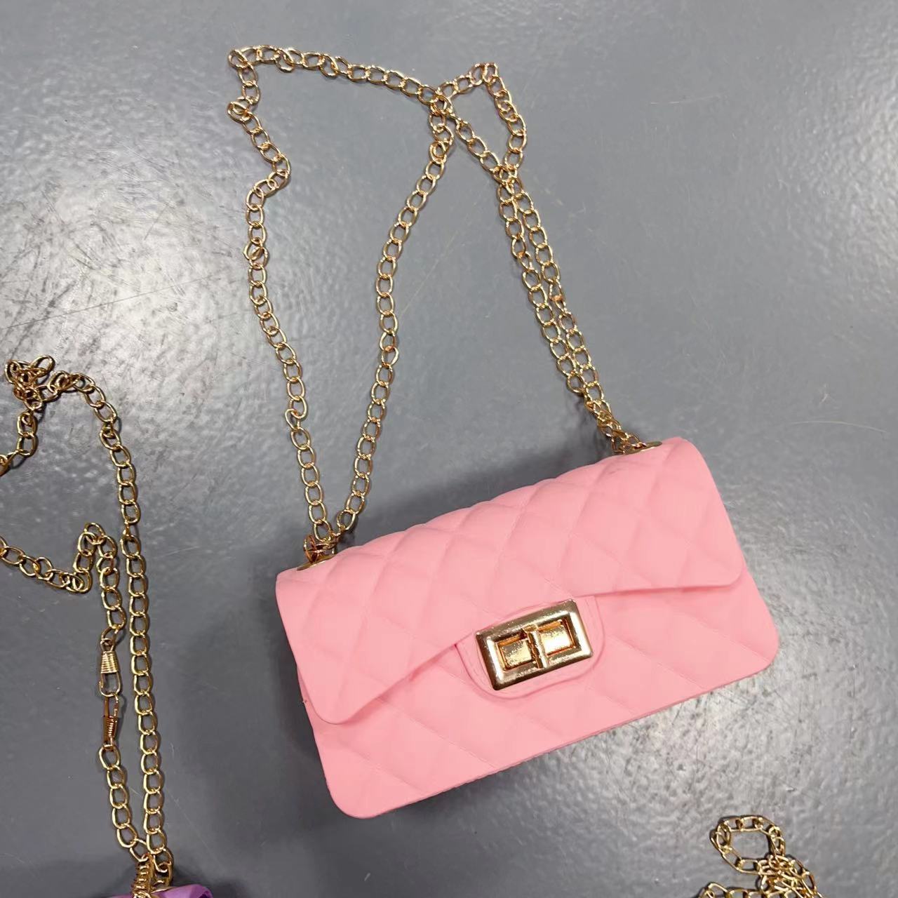 In the summer of 2025, the manufacturer is clearing out diamond-shaped bags, women's bags, single-shoulder bags, women's bags, crossbody bags and pvc bags undefined
