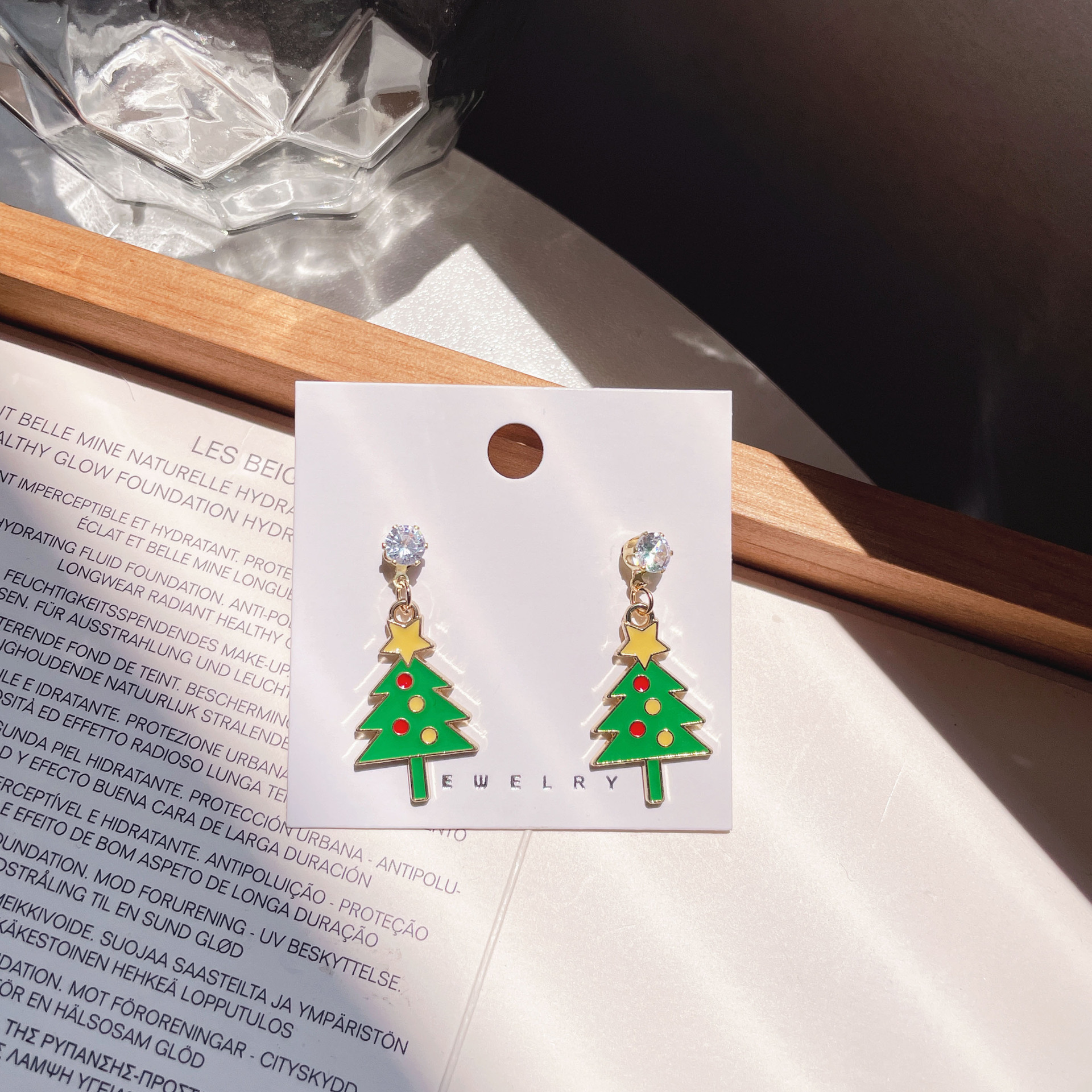 24g Weight Rhinestones Inlay Material Drop Earrings Classification 1 Pair Quantity Festival Occasion Alloy Material Christmas Festival Cartoon Character, Christmas Tree, Santa Claus Pattern Women's Gender Plating, Flakes Design Cartoon Style, Cute Style 1 Pair Christmas Cartoon Style Cute Cartoon Character Christmas Tree Santa Claus Plating Flakes Alloy Rhinestones Drop Earrings 6