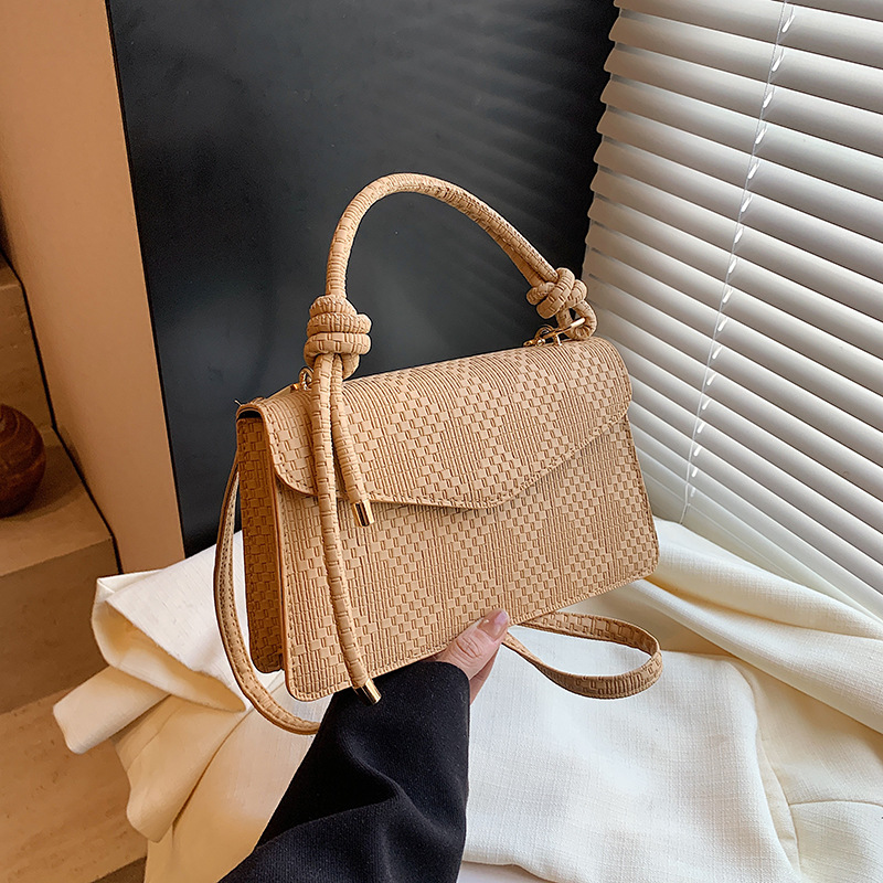 Color sólido sensación de invierno 2024, bolso de viaje de otoño / invierno, bolso de viaje de mujer popular este año.