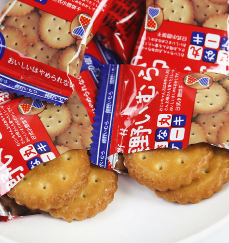 Fujino Ichimura sea salt biscuits bagged Hokkaido Japanese style southern milk miller milk salt internet celebrity Japanese round biscuits