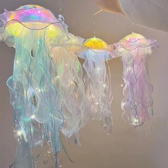 新商品の手提げ発光クラゲ提灯の七色のひらひらと光るランプの小さい夜の明かりの露店の夜市のタコのランプの卸売り