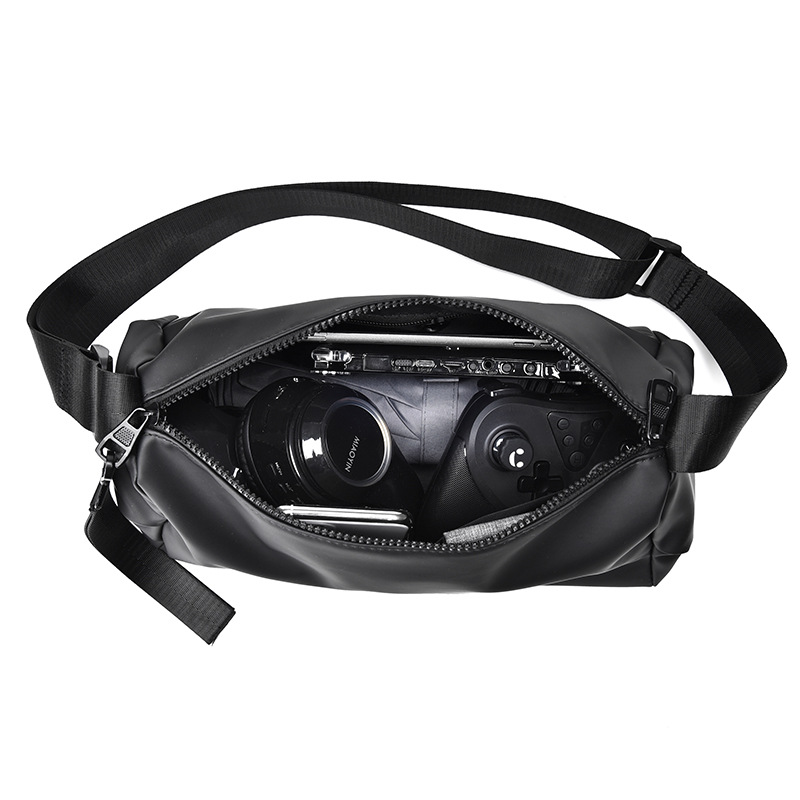 Película de cuero transfronteriza, mochila de hombre ligera, mochila cilíndrica simple, multifuncional, mochila deportiva casual para hombres.